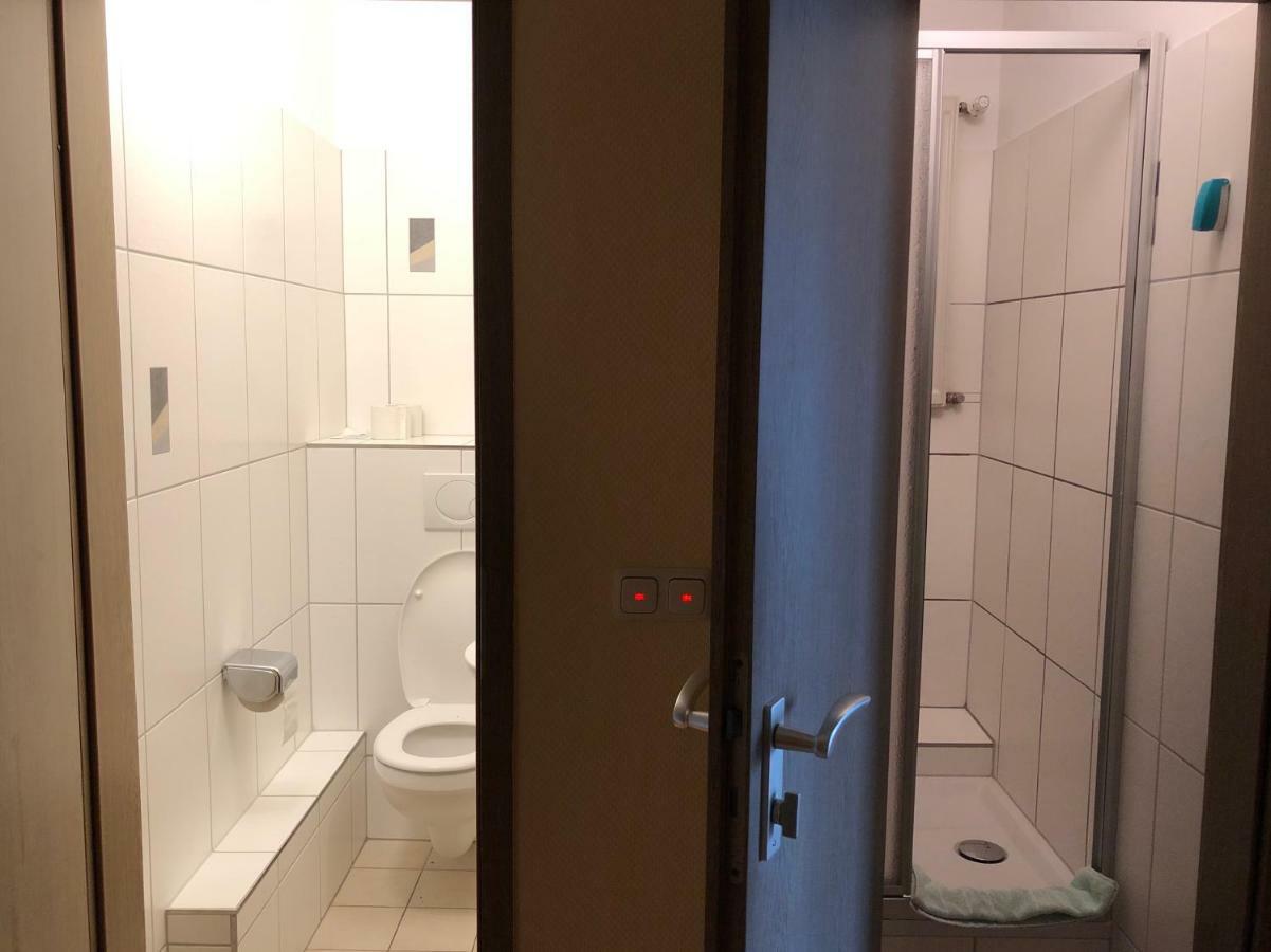 ホテル Zum Winzermaennle ヴュルツブルク エクステリア 写真